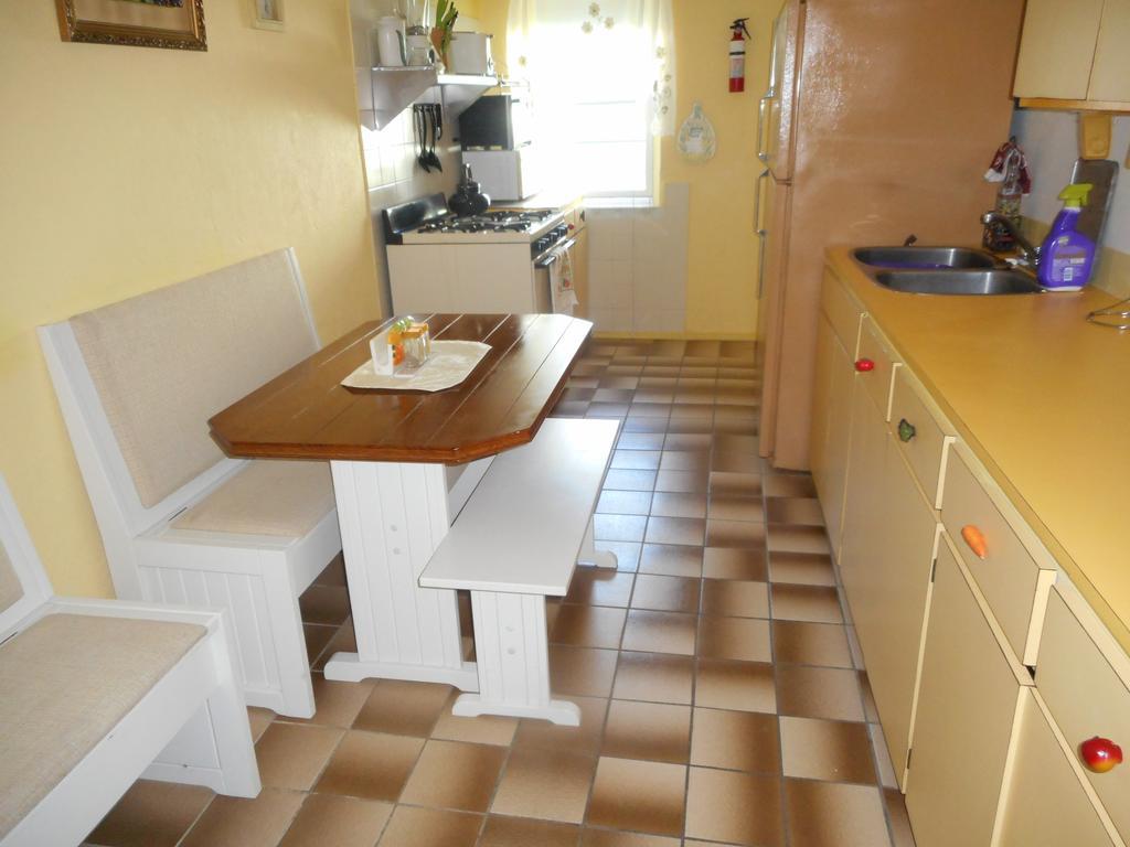 Blue Horizons Guest House Warwick Camp 外观 照片